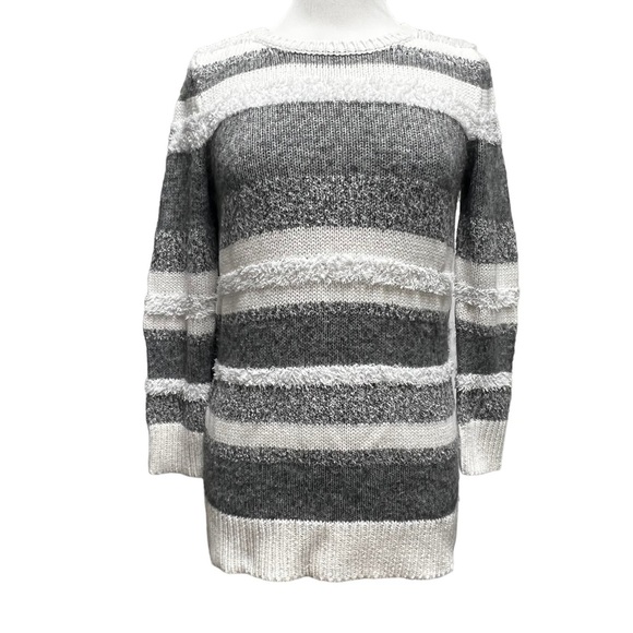 LOFT Sweaters - Ann Taylor Loft Lounge Women's Sweater Size Medium Gray White Fuzzy Striped Soft
